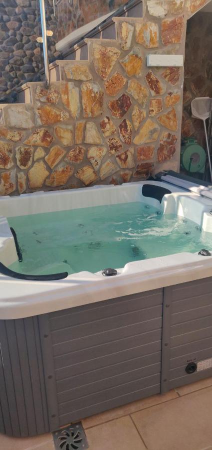 Casa Holmston, Duplex Villa With Hot Tub In Anfi Tauro Topaz Mogán Esterno foto